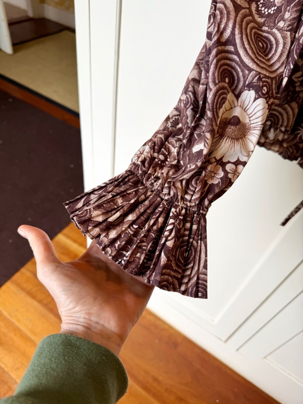 Ulla Johnson Brown Floral Puff-Sleeve Smocked Blouse - Picture 2 of 4
